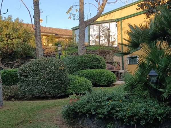 casa indipendente in vendita a Tremestieri Etneo