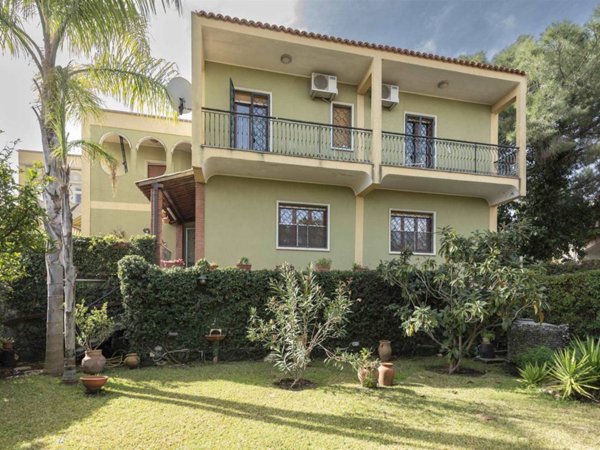 casa indipendente in vendita a Tremestieri Etneo