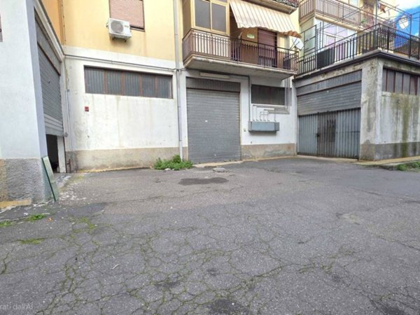 negozio in vendita a Tremestieri Etneo