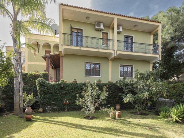 casa indipendente in vendita a Tremestieri Etneo