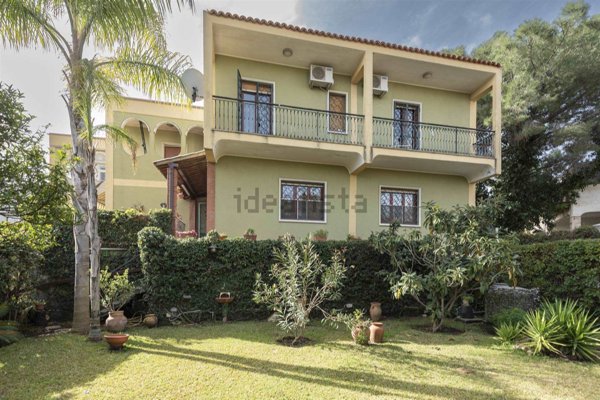 casa indipendente in vendita a Tremestieri Etneo