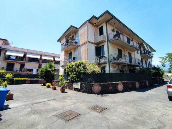 appartamento in vendita a Tremestieri Etneo