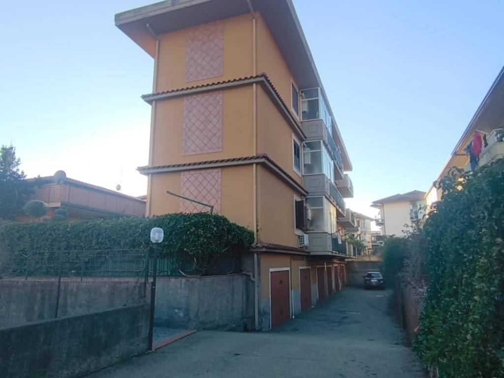 appartamento in vendita a Tremestieri Etneo