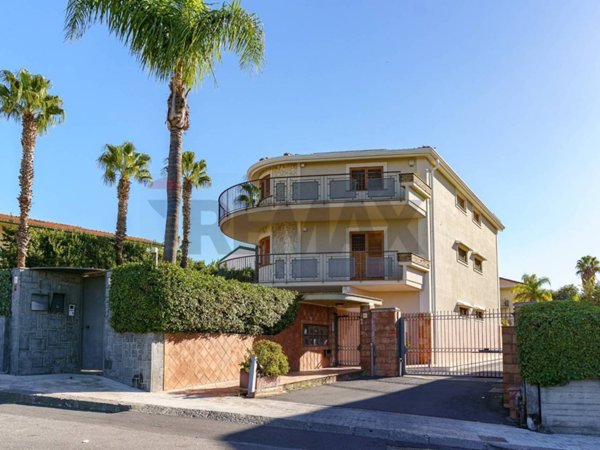 appartamento in vendita a Tremestieri Etneo