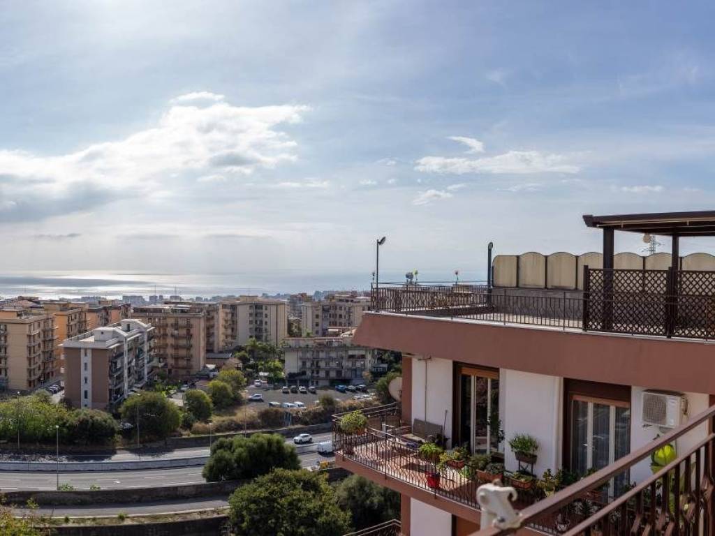 appartamento in vendita a Tremestieri Etneo in zona Canalicchio