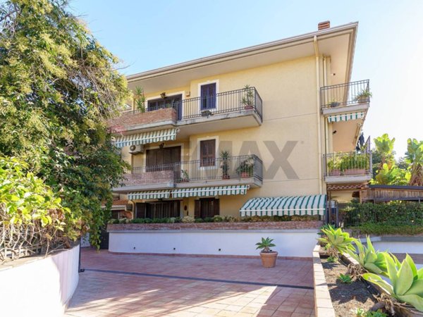 appartamento in vendita a Tremestieri Etneo