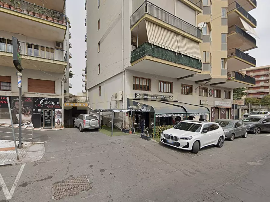 locale commerciale in vendita a Tremestieri Etneo in zona Canalicchio