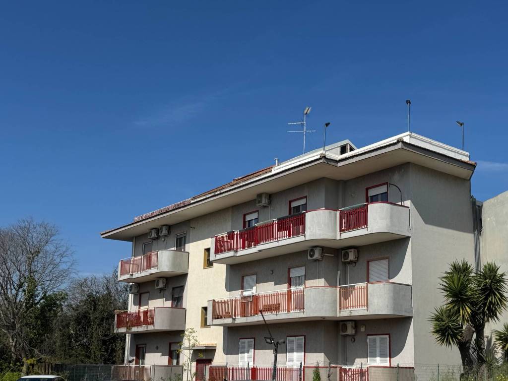 appartamento in vendita a Tremestieri Etneo