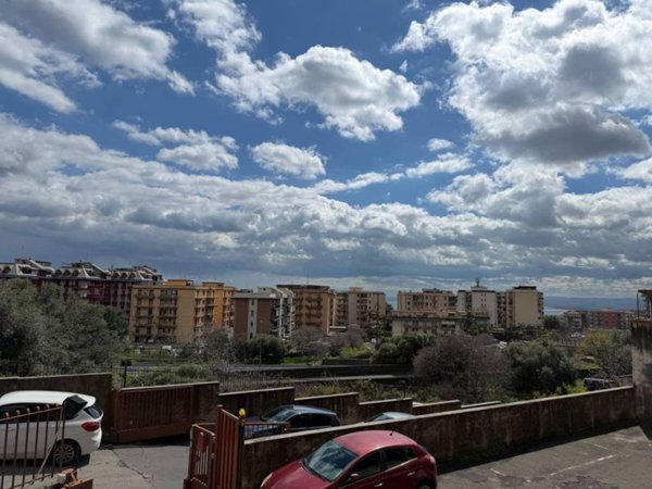 appartamento in vendita a Tremestieri Etneo