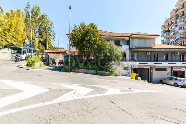 casa indipendente in vendita a Tremestieri Etneo in zona Canalicchio
