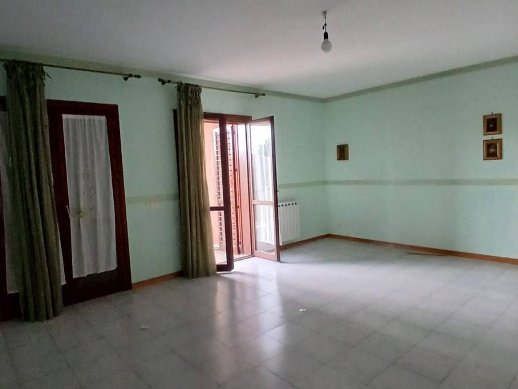 appartamento in vendita a Tremestieri Etneo