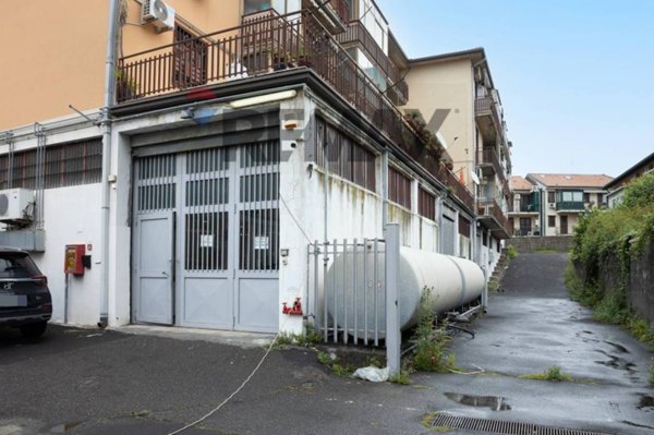negozio in vendita a Tremestieri Etneo