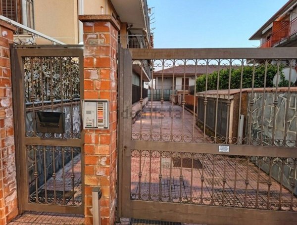 appartamento in vendita a Tremestieri Etneo