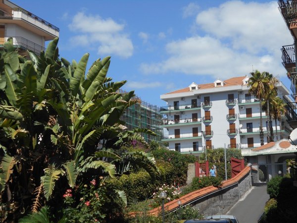 appartamento in vendita a Tremestieri Etneo