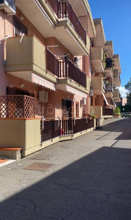 appartamento in vendita a Tremestieri Etneo