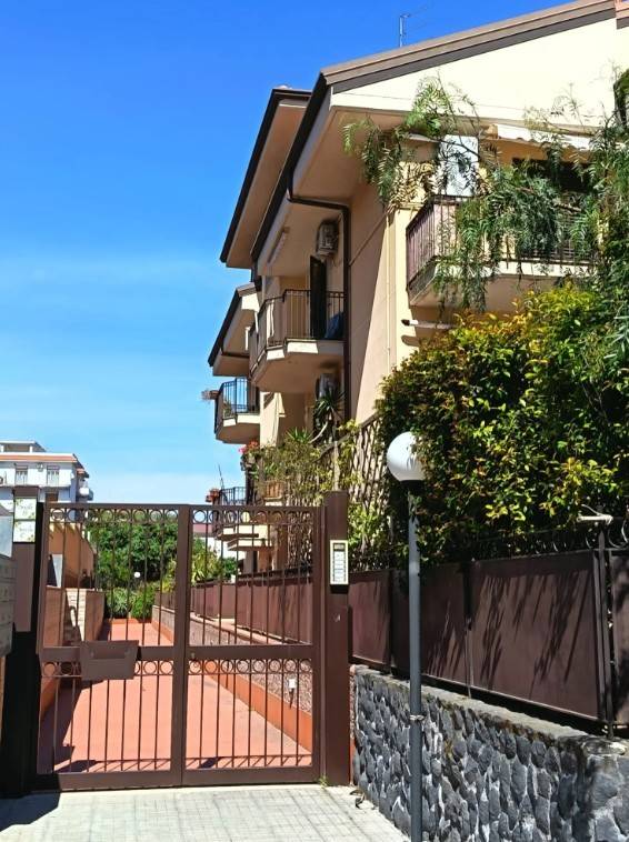 appartamento in vendita a Tremestieri Etneo in zona Canalicchio