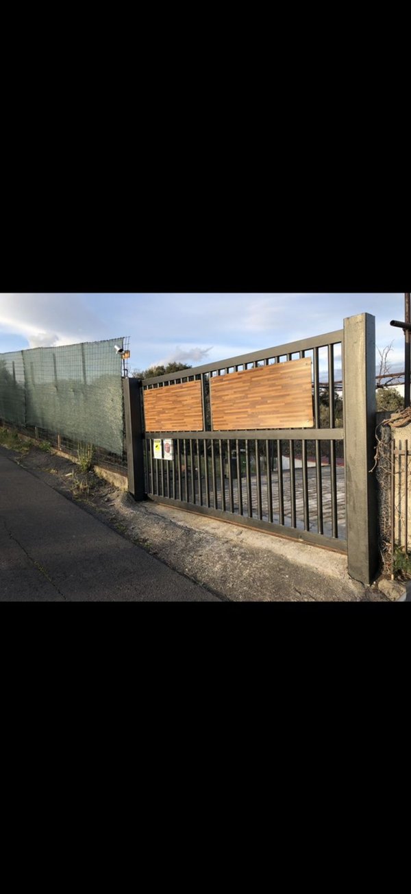 casa indipendente in vendita a Tremestieri Etneo