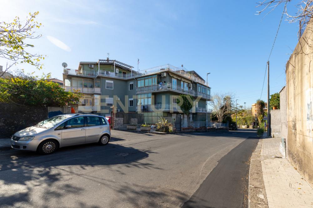 appartamento in vendita a Tremestieri Etneo