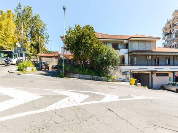 casa indipendente in vendita a Tremestieri Etneo in zona Canalicchio