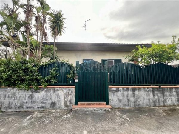 casa indipendente in vendita a Tremestieri Etneo