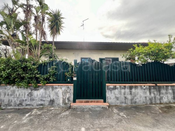 casa indipendente in vendita a Tremestieri Etneo