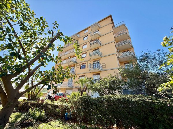 appartamento in vendita a Tremestieri Etneo in zona Canalicchio