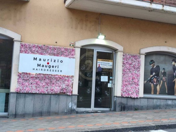 negozio in vendita a Tremestieri Etneo