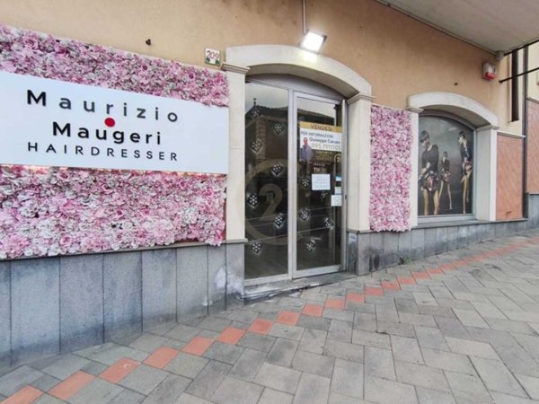 negozio in vendita a Tremestieri Etneo