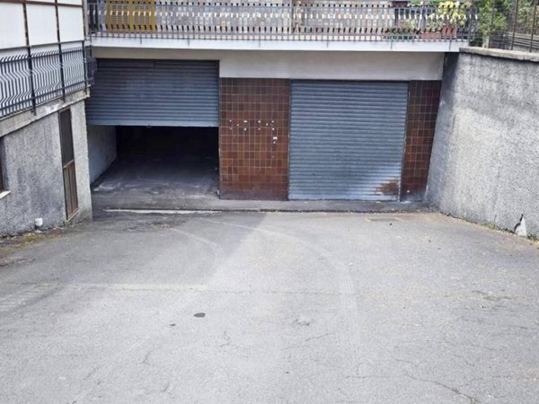 locale commerciale in vendita a Tremestieri Etneo