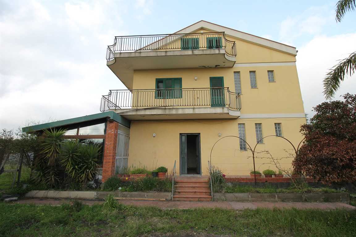 casa indipendente in vendita a Tremestieri Etneo