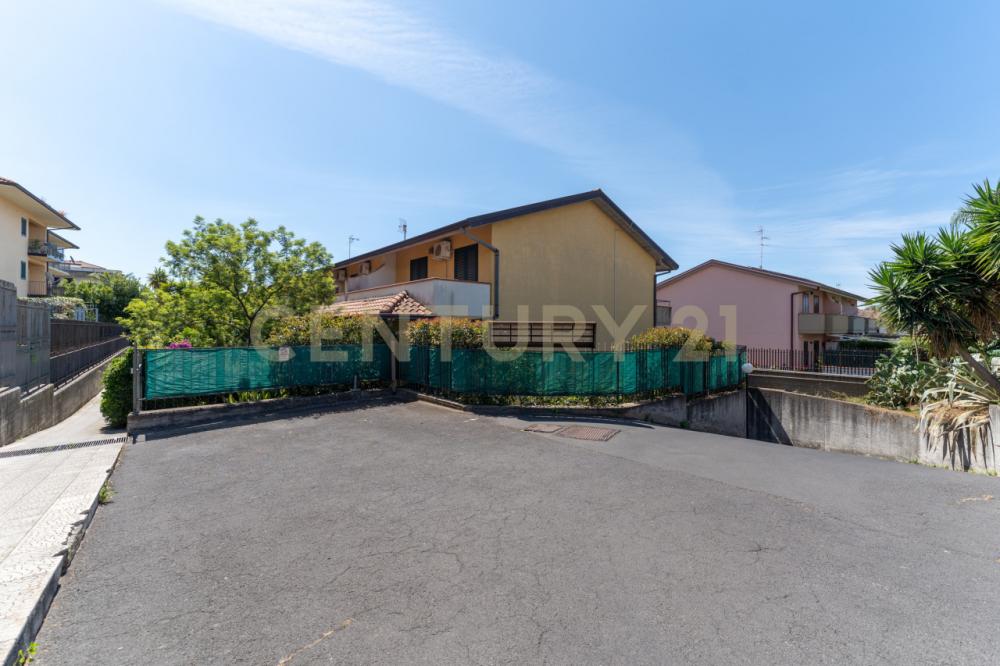 casa indipendente in vendita a Tremestieri Etneo