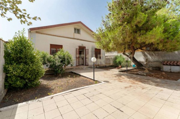casa indipendente in vendita a Tremestieri Etneo