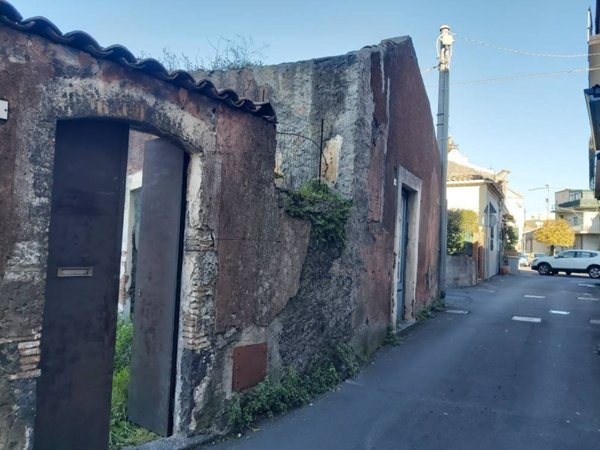 casa indipendente in vendita a Tremestieri Etneo