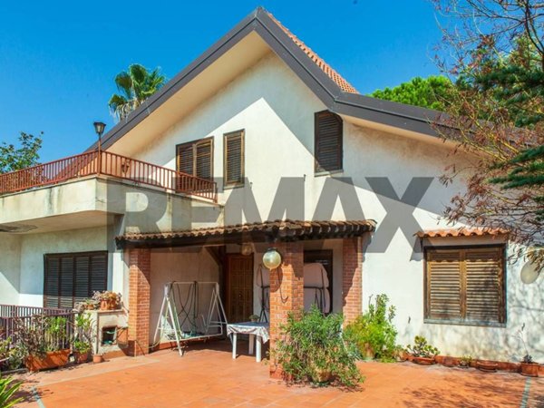 casa indipendente in vendita a Tremestieri Etneo