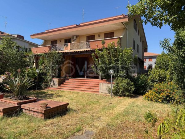 casa indipendente in vendita a Tremestieri Etneo