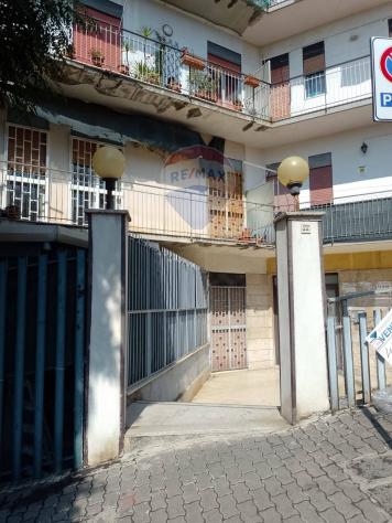 appartamento in vendita a Valverde(CT)