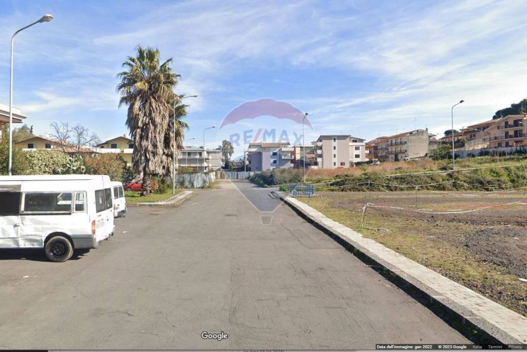 appartamento in vendita a Valverde(CT)