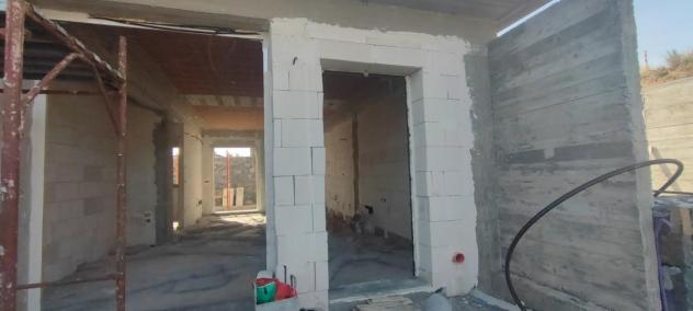 casa indipendente in vendita a Valverde(CT)