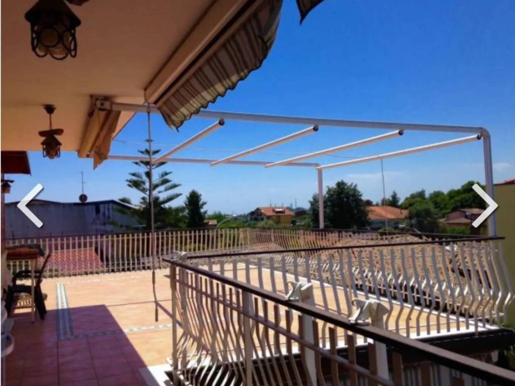 appartamento in vendita a Valverde(CT)