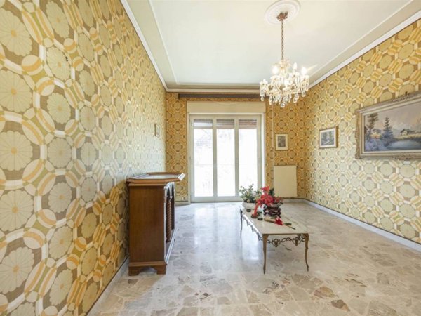 appartamento in vendita a Valverde(CT)