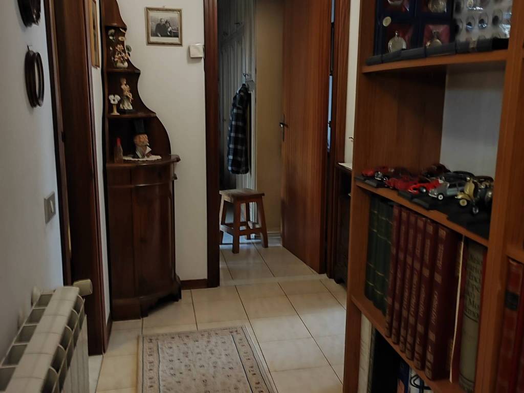 appartamento in vendita a Valverde(CT)