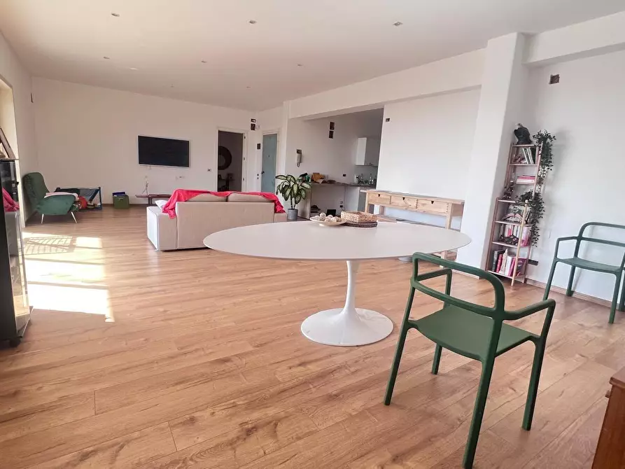 appartamento in vendita a Valverde(CT)