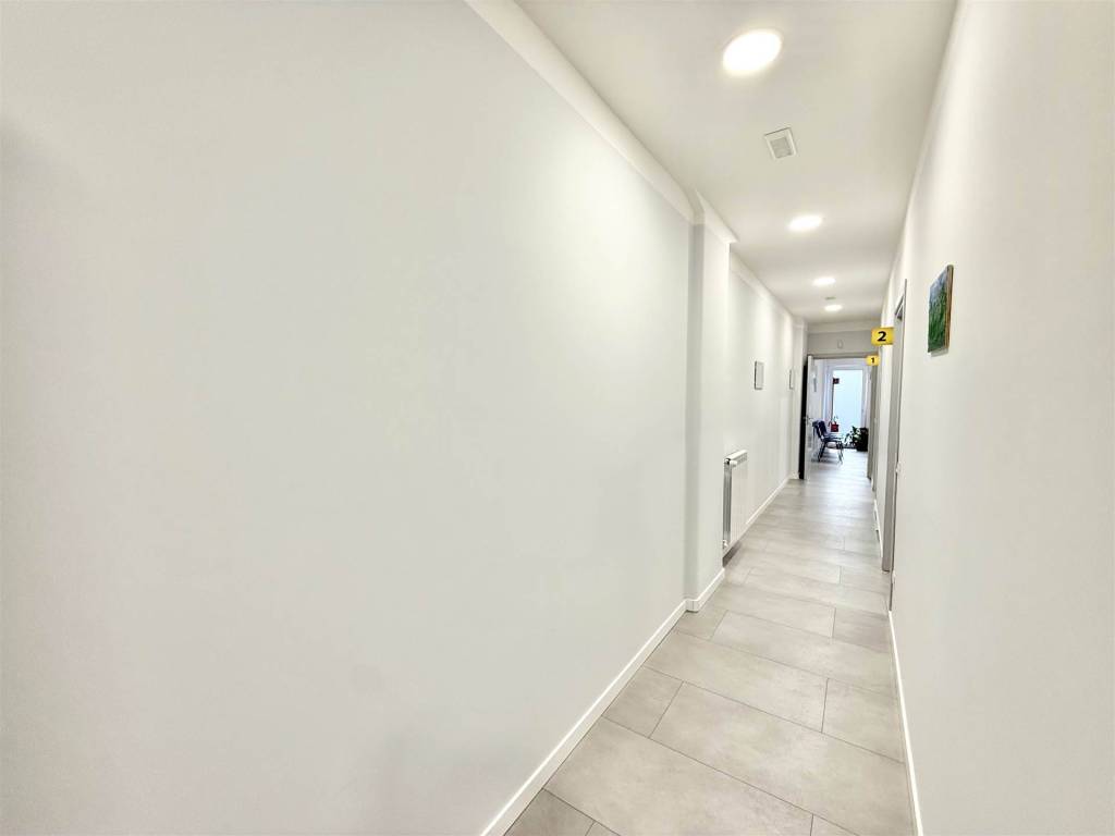 appartamento in vendita a Valverde(CT)