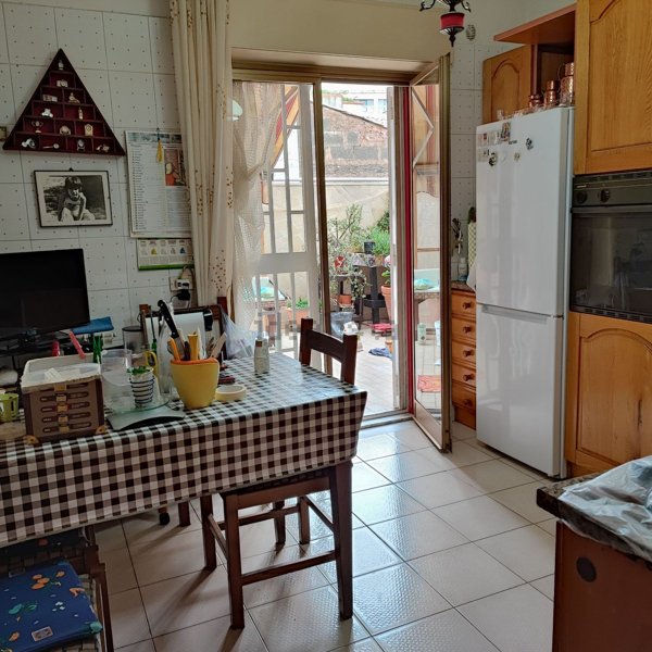 appartamento in vendita a Valverde(CT)