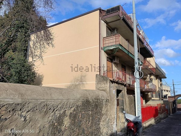 appartamento in vendita a Valverde(CT)