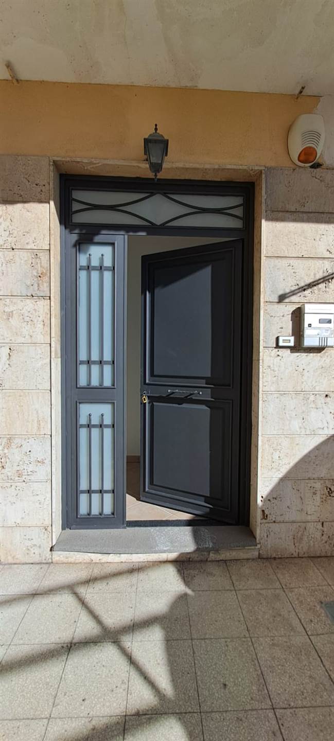 appartamento in vendita a Valverde(CT)