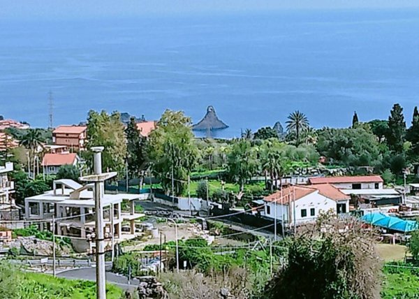 appartamento in vendita a Valverde(CT)