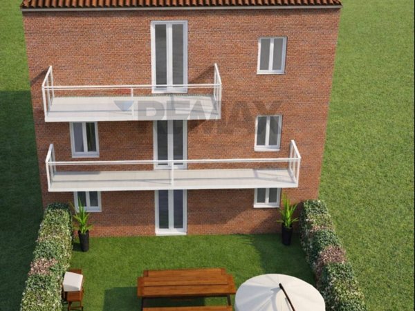 casa indipendente in vendita a Valverde(CT)