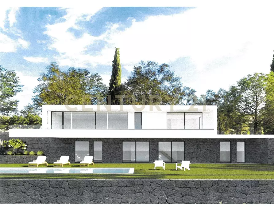 casa indipendente in vendita a Valverde(CT)