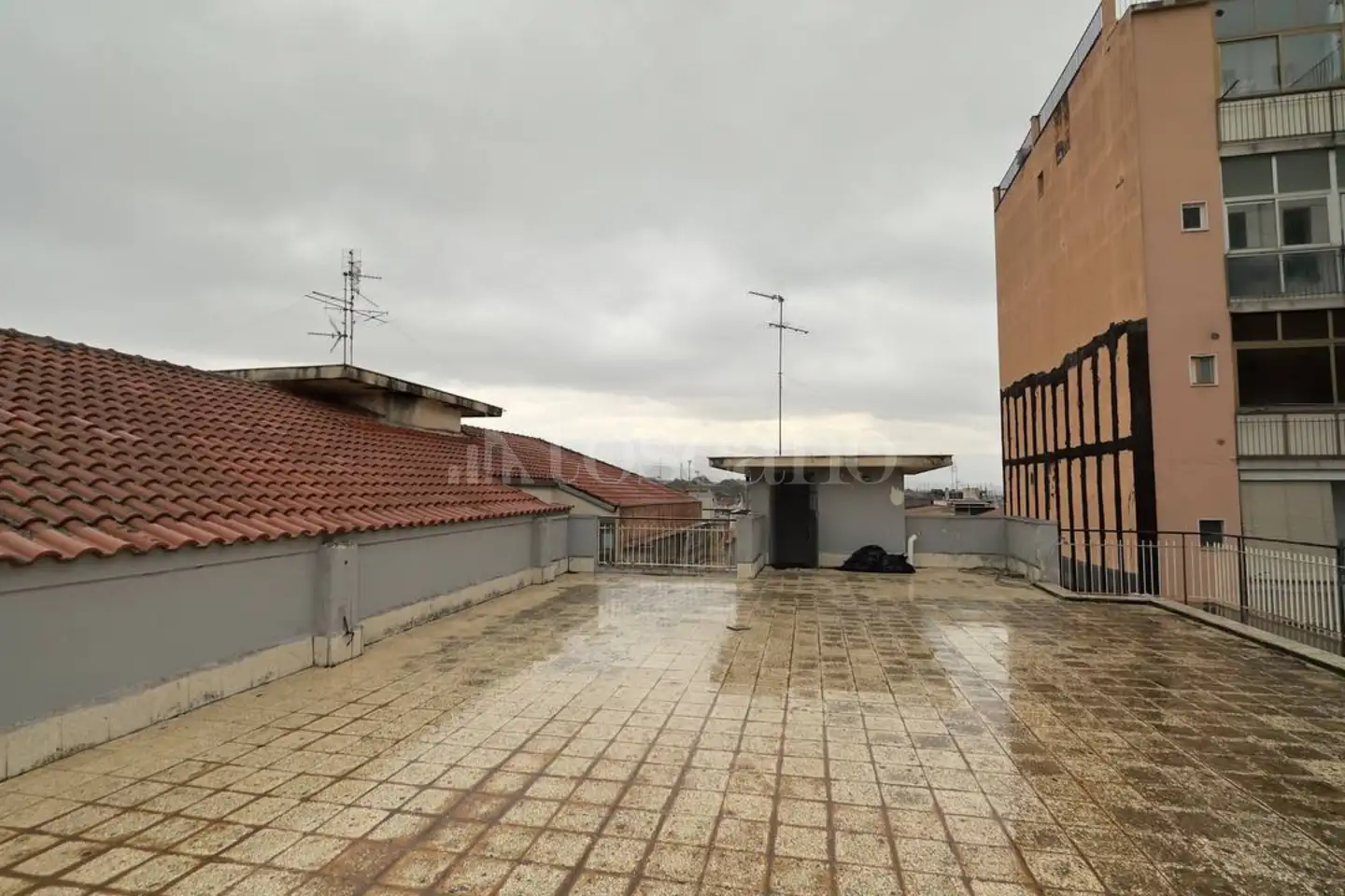 appartamento in vendita a Valverde(CT)